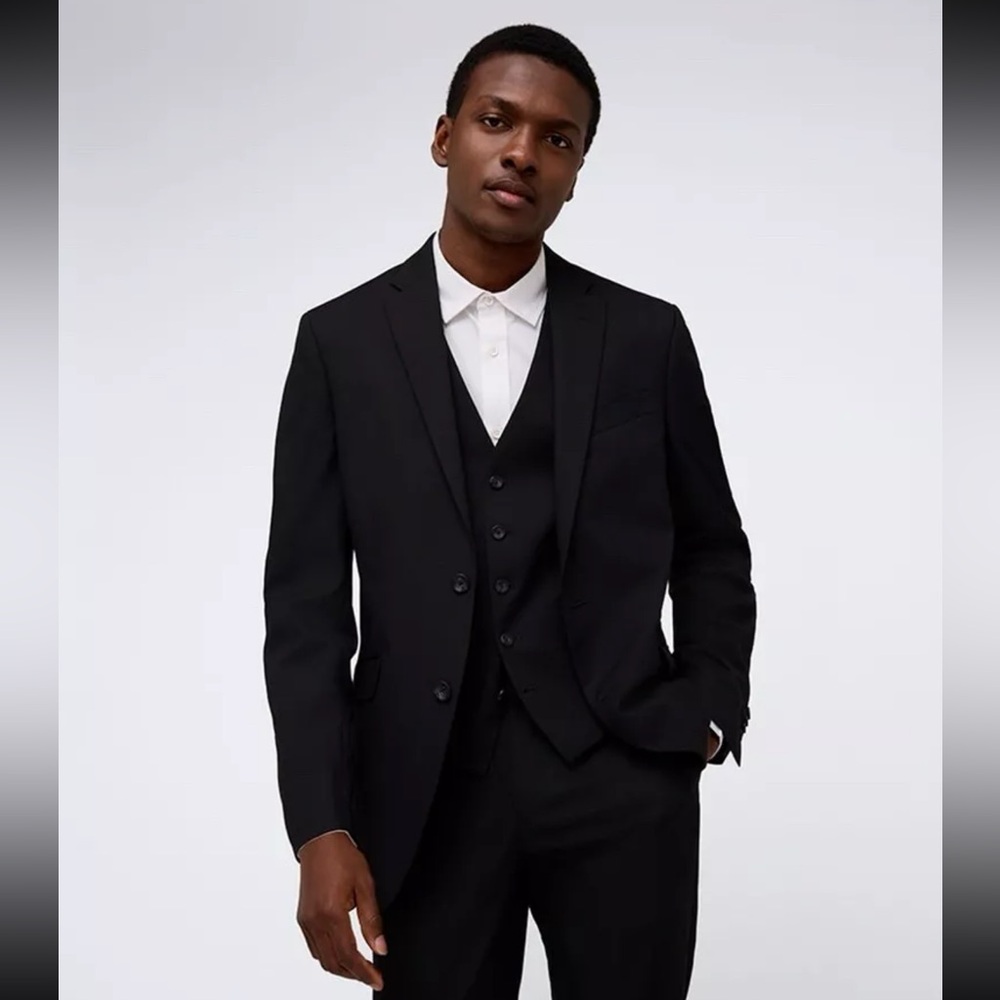 SOLD😍Kenneth Cole Reaction Men's Slim Fit Flex Stretch Suit jacket